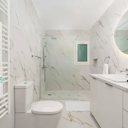 Villa Voula Luxury Modern Living 1 Bd Apt With Garden *